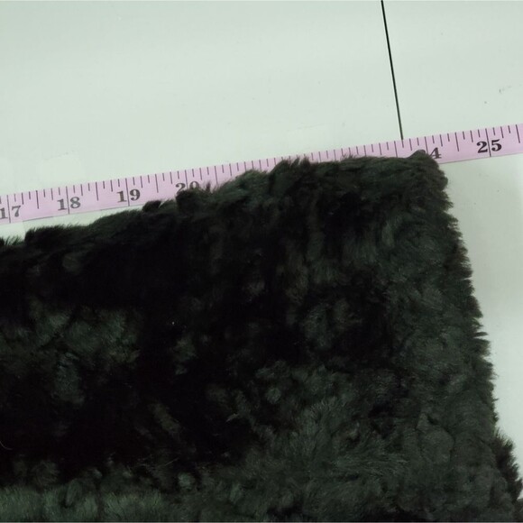 Ashley B. Bernardo Black Faux Fur Vest - Picture 11 of 13
